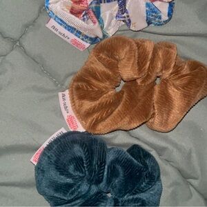 Special edition Stranger Things X Kitsch Scrunchies